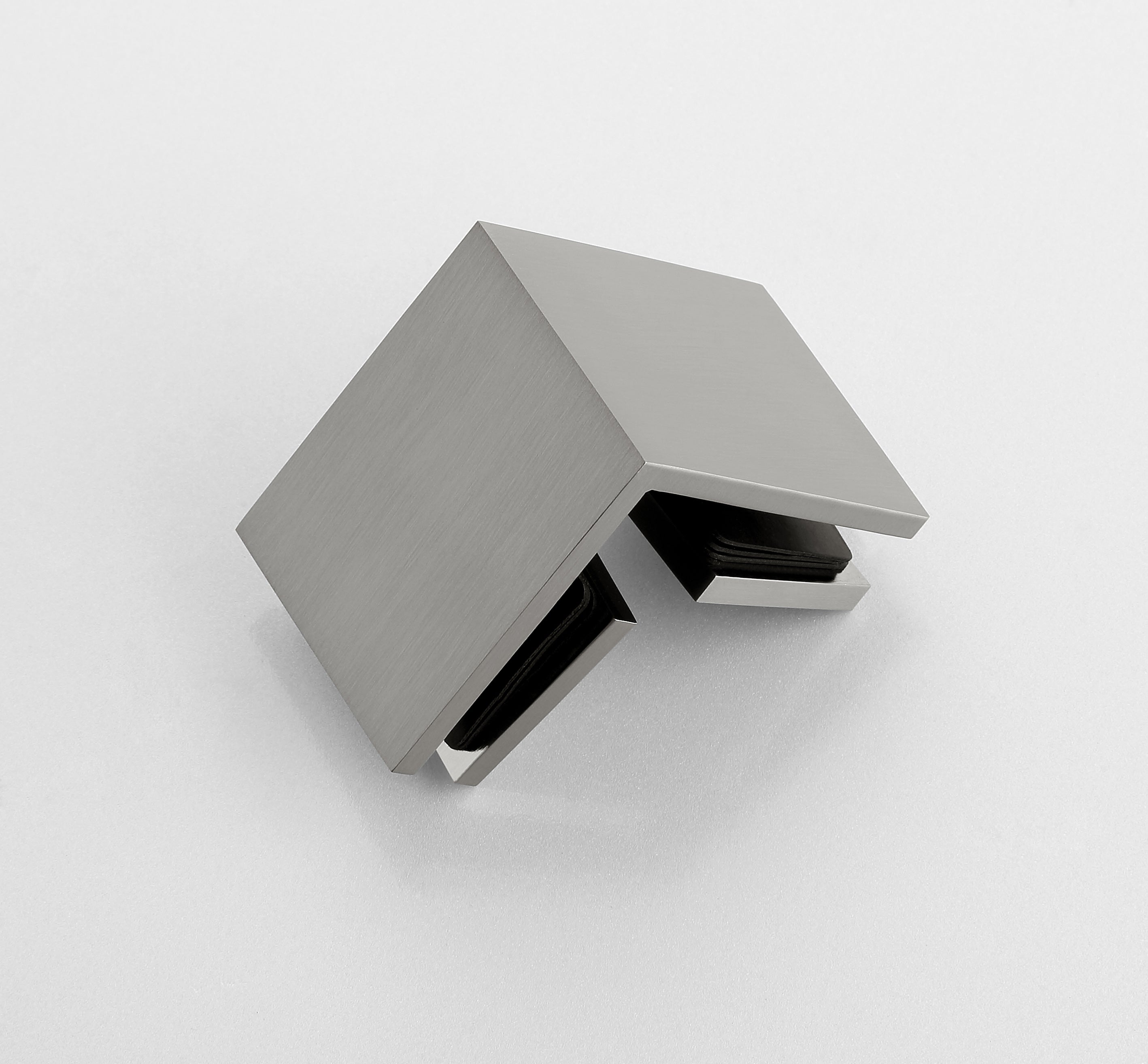 NirvanaW - Glass to Glass 90 Degree Clamp